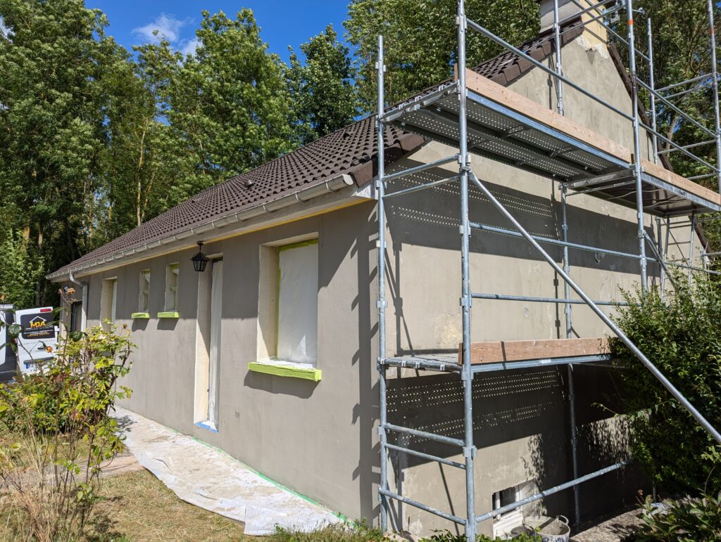 ravalement de façade à neuilly-sous-clermont